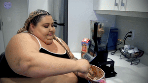 hotfattygirl.com - Ivy Davenport - Chugging Gainer Shake on My Scooter thumbnail